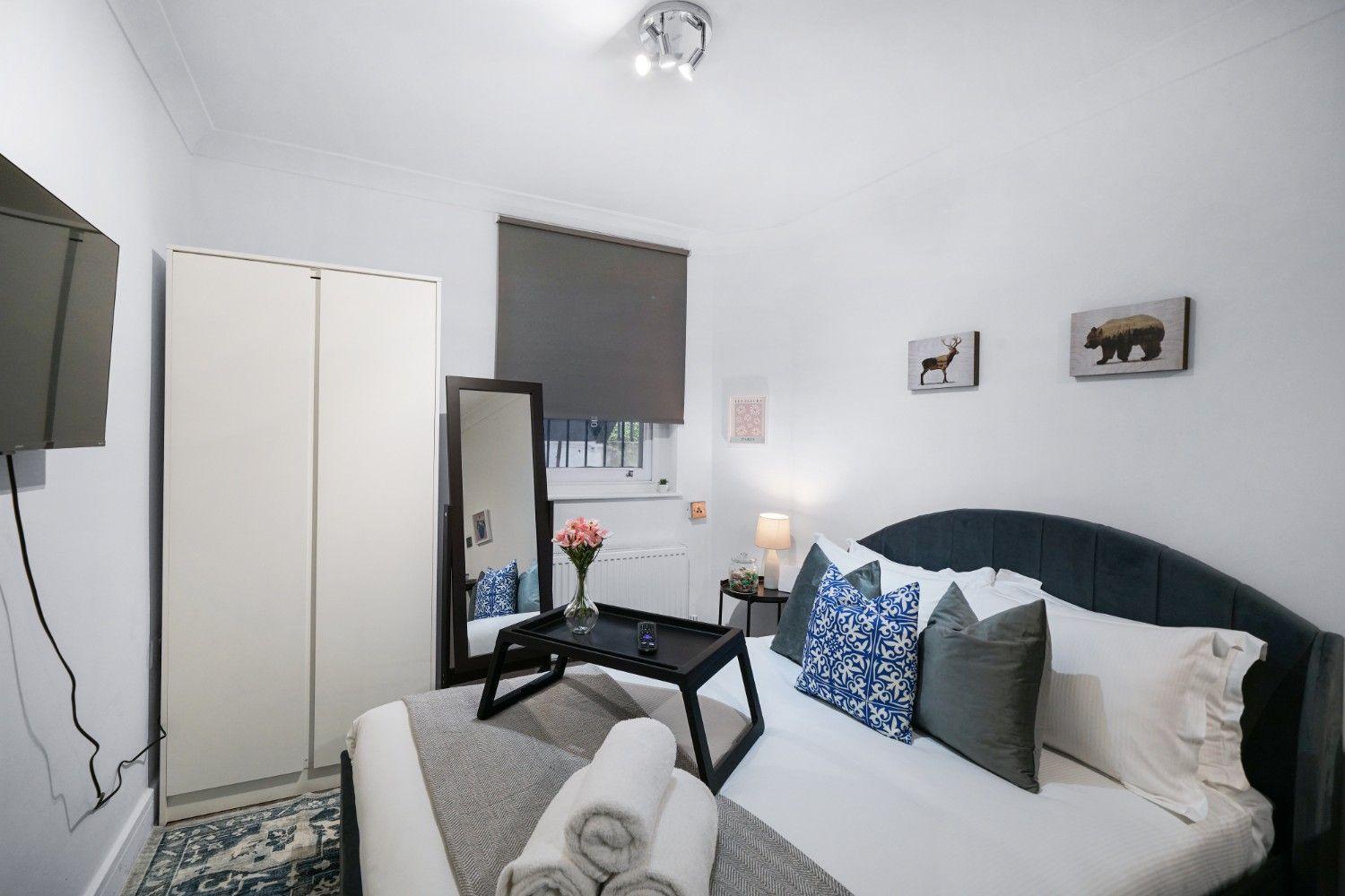Affordable Studio, 1, 2 And 3 Bed In E14 Appartamento