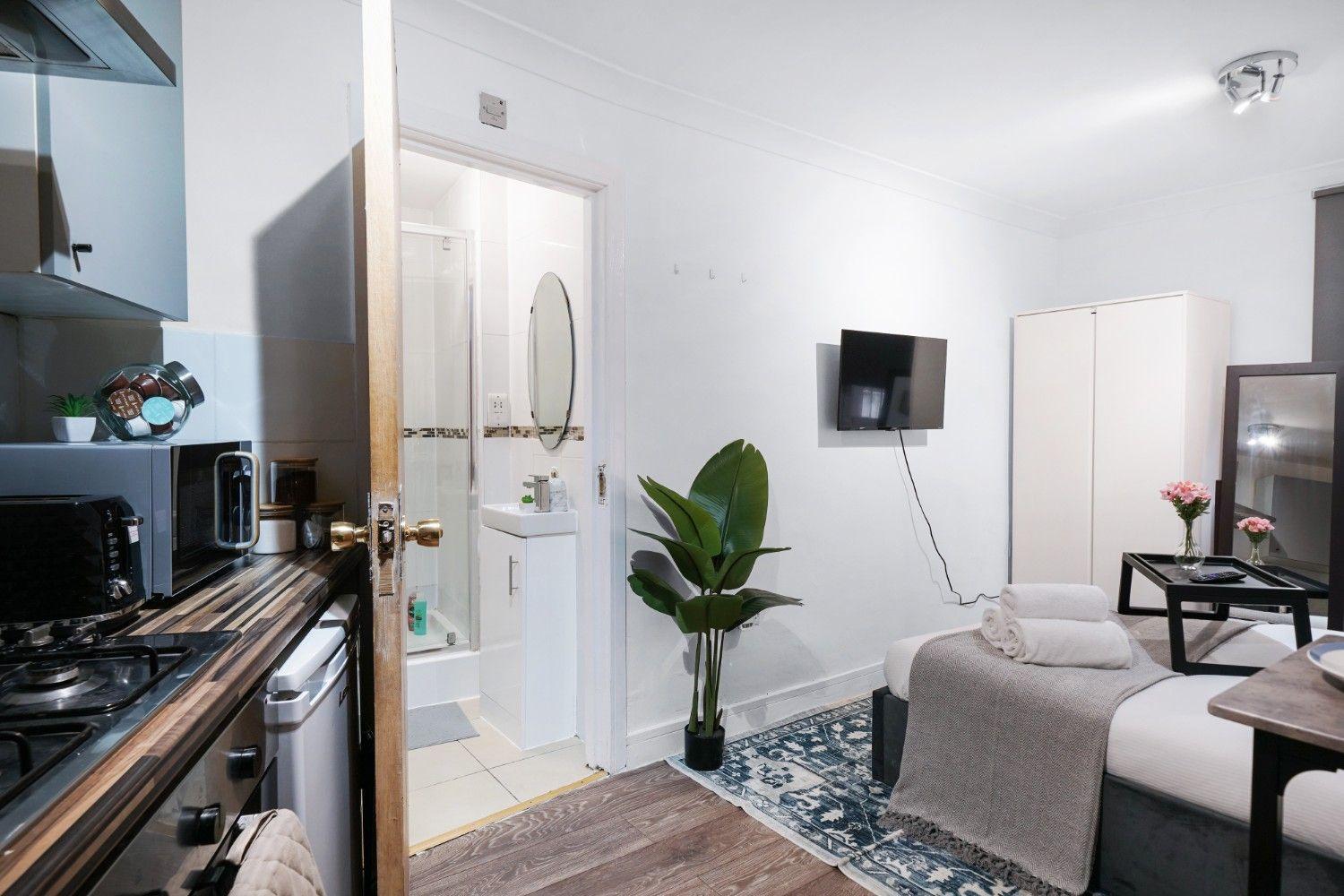 Affordable Studio, 1, 2 And 3 Bed In E14 Appartamento *