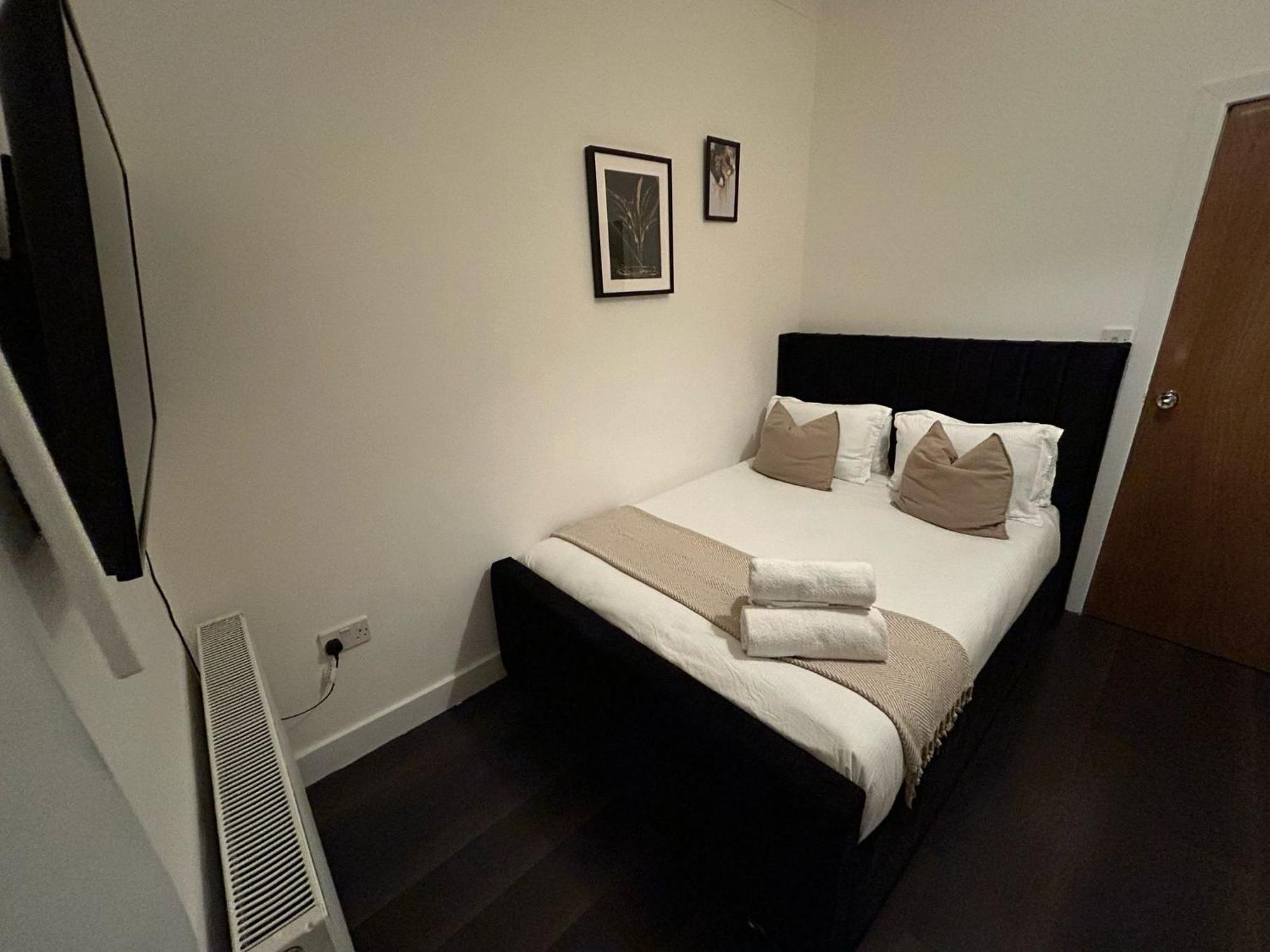 Affordable Studio, 1, 2 And 3 Bed In E14 Appartamento