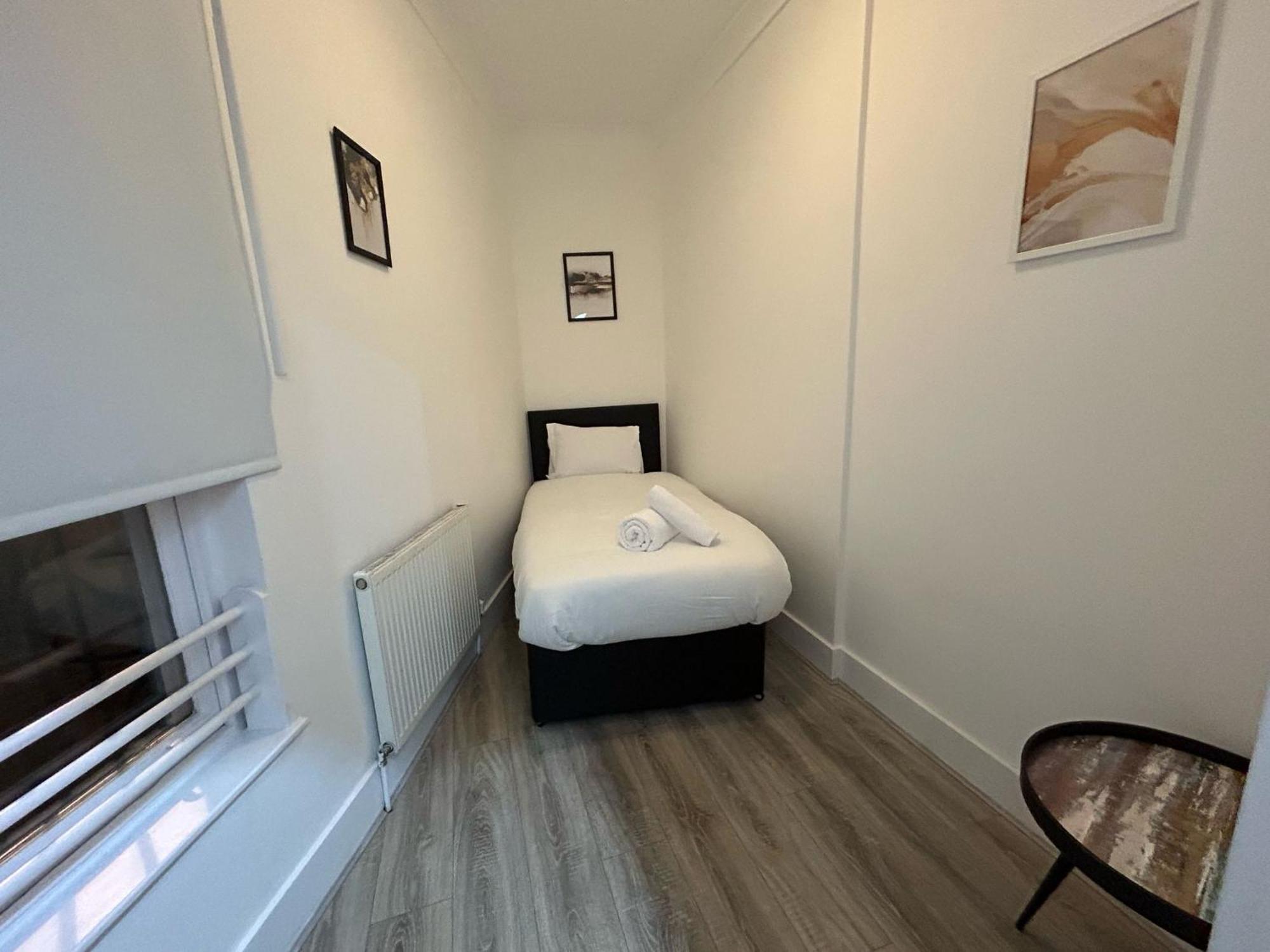 Appartamento Affordable Studio, 1, 2 And 3 Bed In E14 Londra